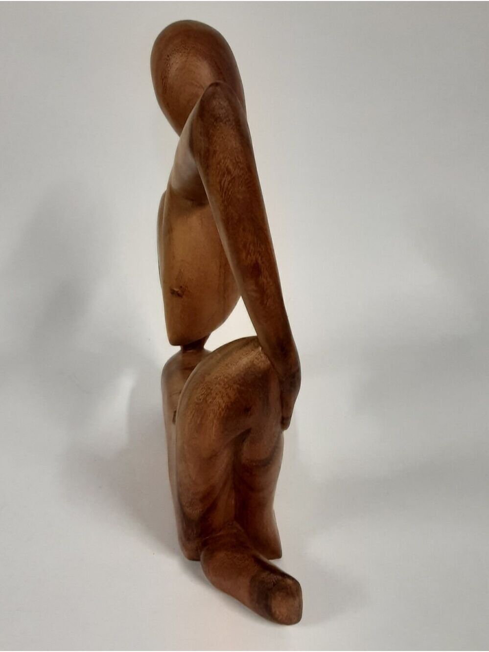 G6 Collection Large Hand-Carved Suar Wood Thinking Man - Picture 9 of 10